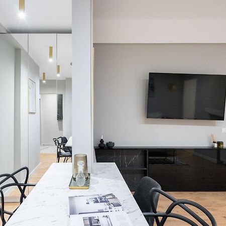 Crystal 3Bdr Apartment In Center Bucarest Exterior foto