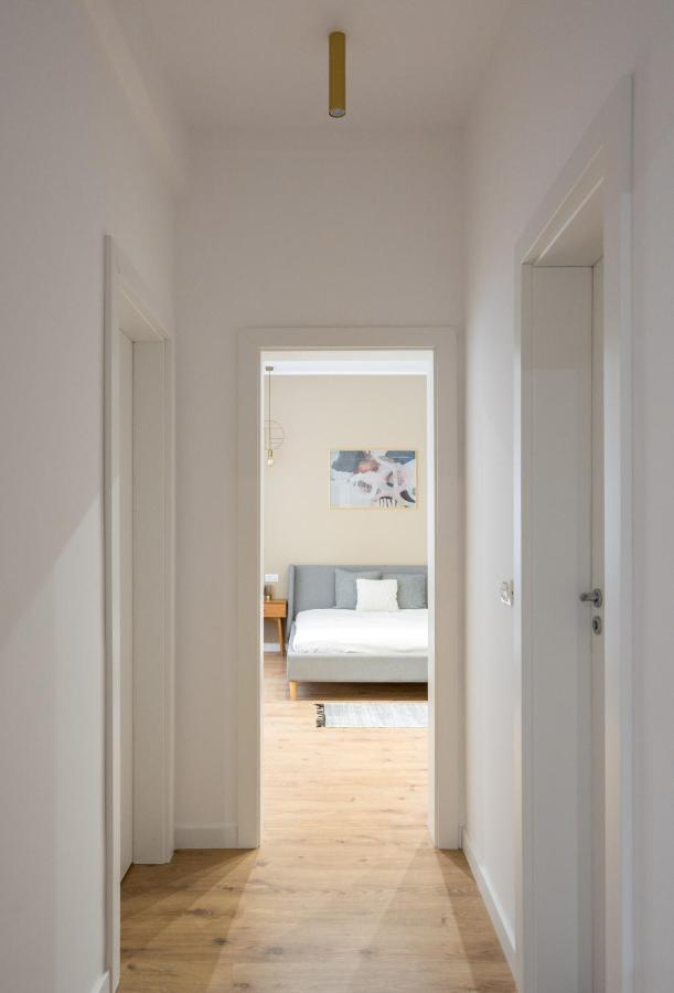 Crystal 3Bdr Apartment In Center Bucarest Exterior foto