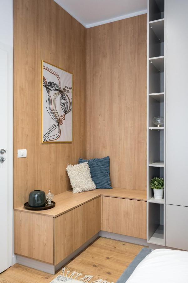 Crystal 3Bdr Apartment In Center Bucarest Exterior foto